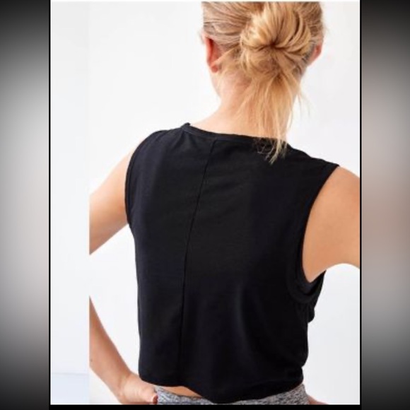 Aritzia The Constant Markova Tank in Black Size Large - Picture 3 of 5